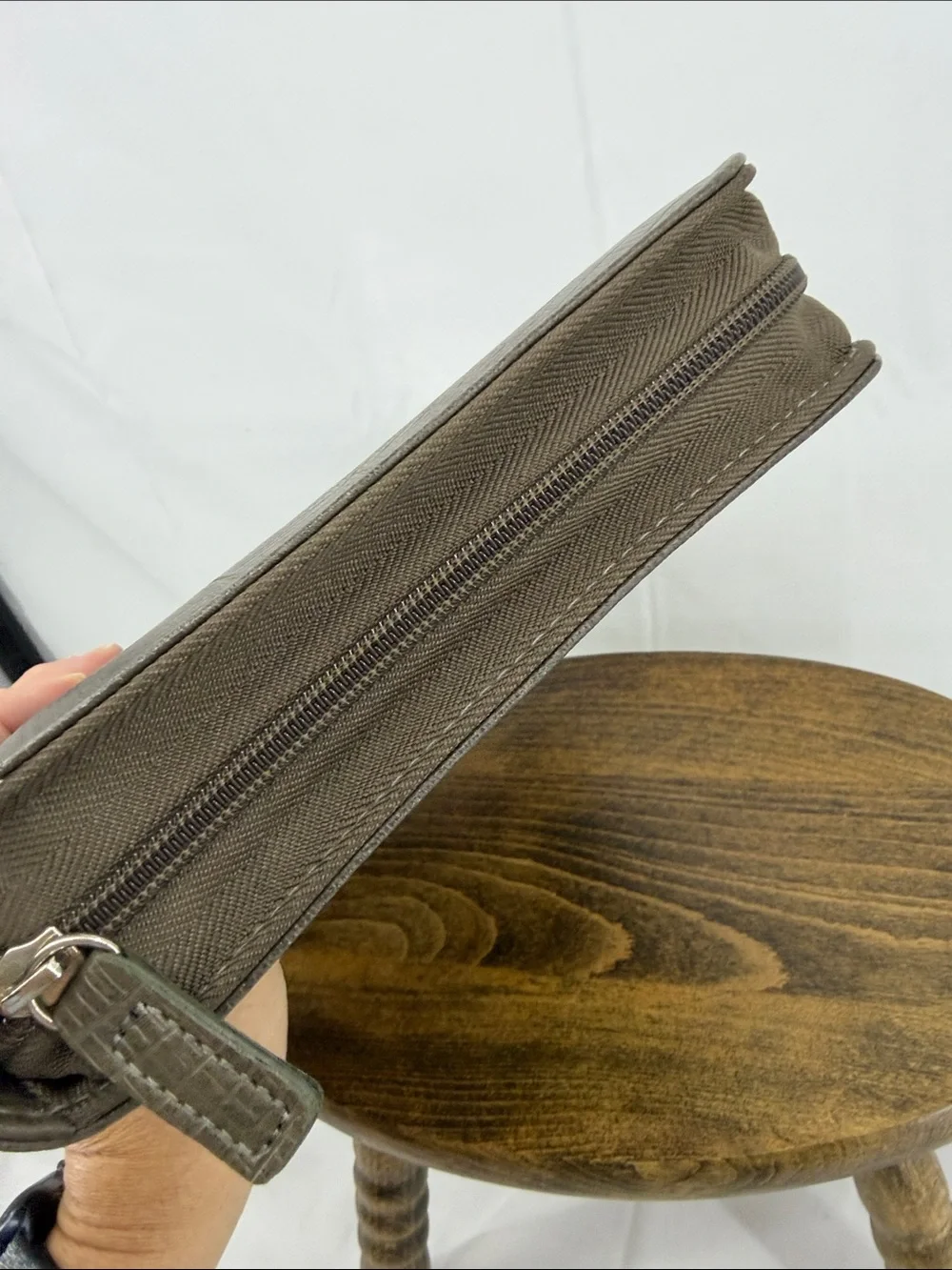 Franklin Covey Faux Croc Classic Zip Planner Binder Case Organizer, 7 ring, 1.5